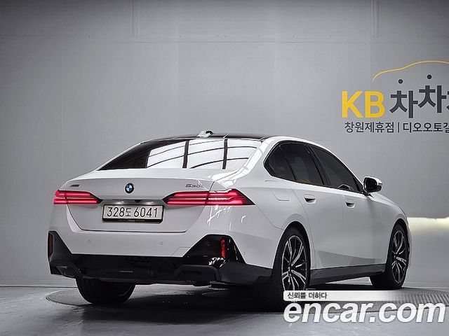 BMW 5 Series (G60) 530i xDrive M Sport 2026 — фото 6
