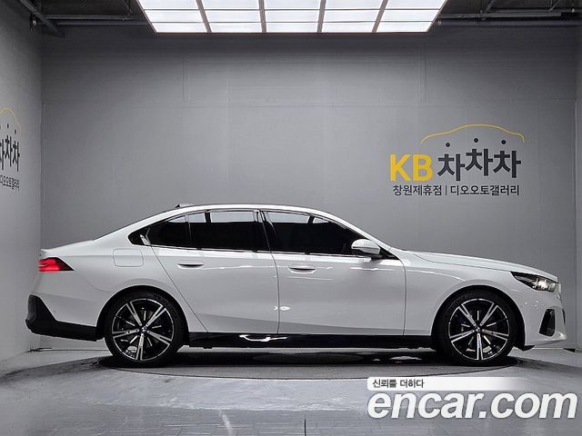 BMW 5 Series (G60) 530i xDrive M Sport 2026 — фото 7