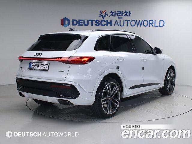 Audi Q5 (80A) 45 TFSI Quattro S Line Black Ediiton 2025 — фото 2