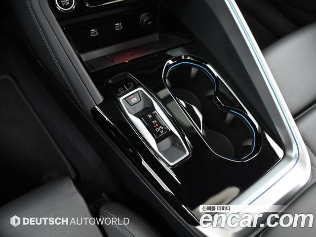 Audi Q5 (80A) 45 TFSI Quattro S Line Black Ediiton 2025 — фото 9