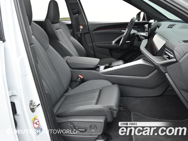 Audi Q5 (80A) 45 TFSI Quattro S Line Black Ediiton 2025 — фото 10