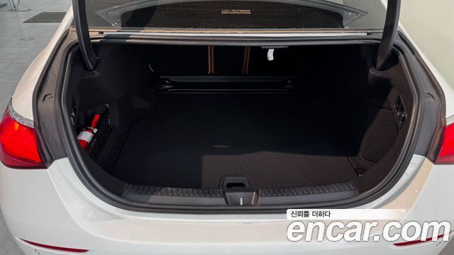 Mercedes-Benz E-Class (W214) E450 4MATIC Exclusive 2026 — фото 7
