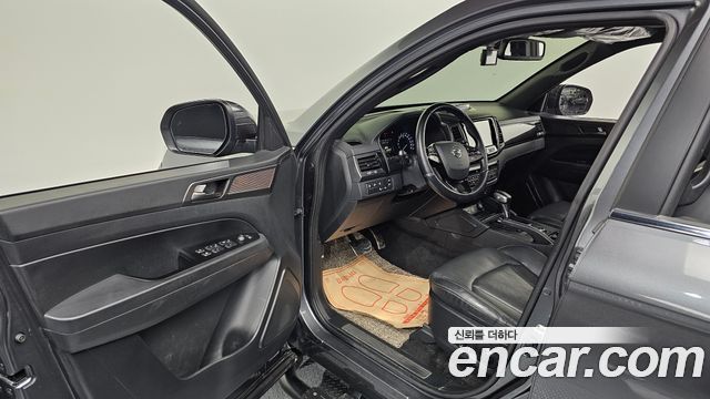 KG Mobility (SsangYong) Rexton Sports Khan Diesel 2.2 4WD Prestige 2021 — фото 10