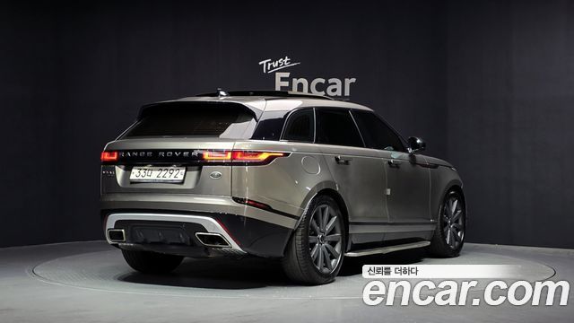 Land Rover Range Rover Velar 3.0 D300 R-Dynamic HSE 2018 — фото 2