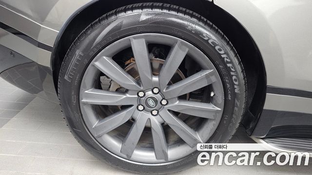 Land Rover Range Rover Velar 3.0 D300 R-Dynamic HSE 2018 — фото 5