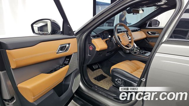 Land Rover Range Rover Velar 3.0 D300 R-Dynamic HSE 2018 — фото 10