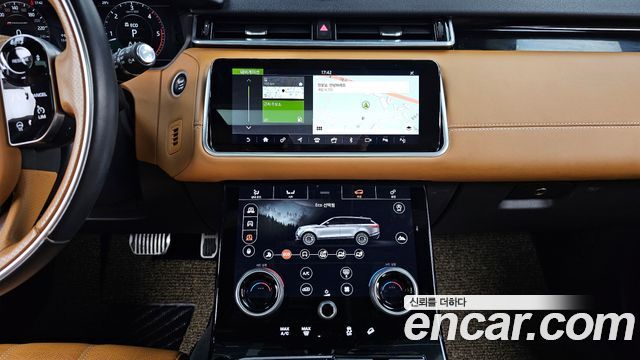 Land Rover Range Rover Velar 3.0 D300 R-Dynamic HSE 2018 — фото 14