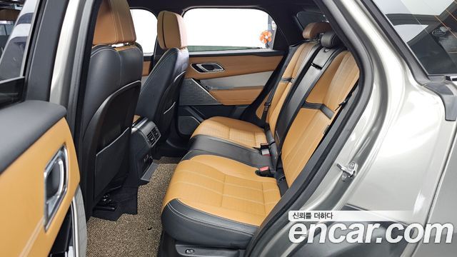 Land Rover Range Rover Velar 3.0 D300 R-Dynamic HSE 2018 — фото 26