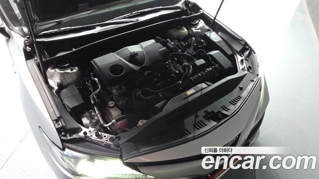 Toyota Camry (XV70) 2.5 XLE Hybrid 2018 — фото 6