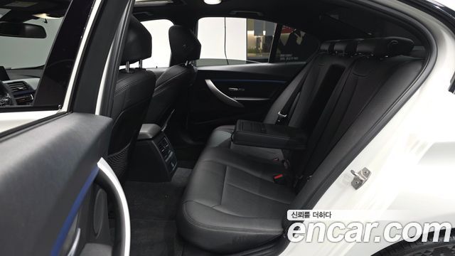 BMW 3 Series (F30) 320i M Sport 2016 — фото 11