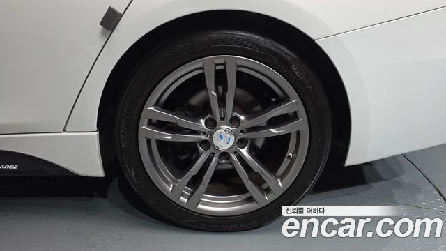 BMW 3 Series (F30) 320i M Sport 2016 — фото 21