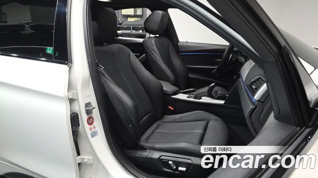 BMW 3 Series (F30) 320i M Sport 2016 — фото 26
