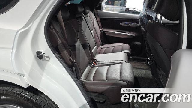 Genesis GV70 2.5T Gasoline 2WD 2024 — фото 11