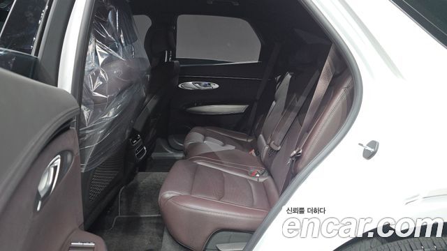 Genesis GV70 2.5T Gasoline 2WD 2024 — фото 12