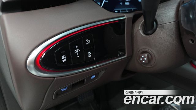 Genesis GV70 2.5T Gasoline 2WD 2024 — фото 33