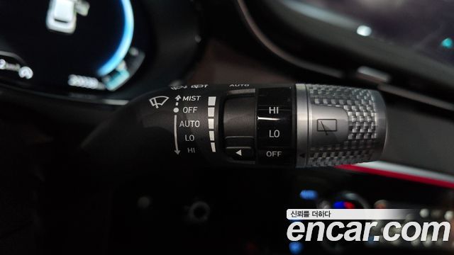 Genesis GV70 2.5T Gasoline 2WD 2024 — фото 35