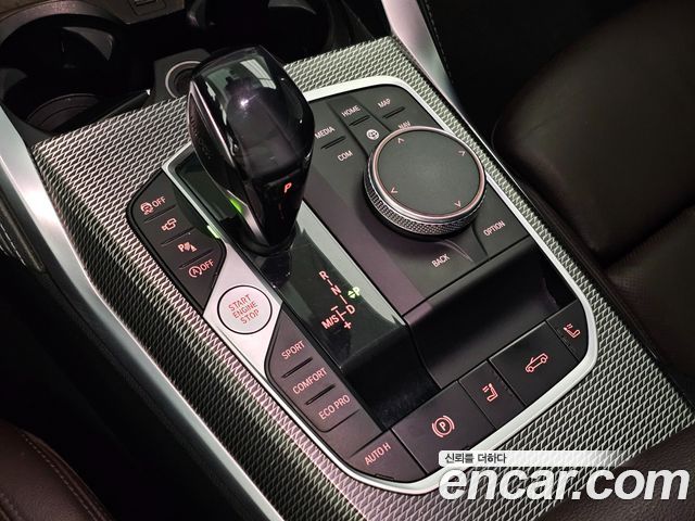 BMW 4 Series (G22) 420i M Sport Convertible 2021 — фото 15