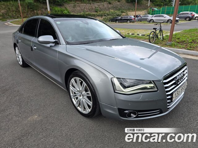 Audi A8 4.2 TDI Quattro LWB D4 2013 — фото 8