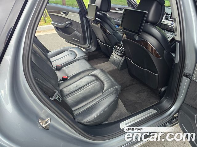 Audi A8 4.2 TDI Quattro LWB D4 2013 — фото 16