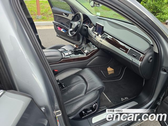 Audi A8 4.2 TDI Quattro LWB D4 2013 — фото 17