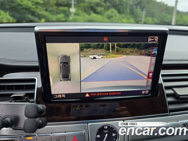 Audi A8 4.2 TDI Quattro LWB D4 2013 — фото 20