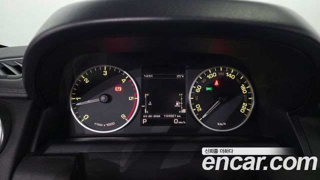 Land Rover Discovery 4 3.0 SDV6 SE 2016 — фото 8