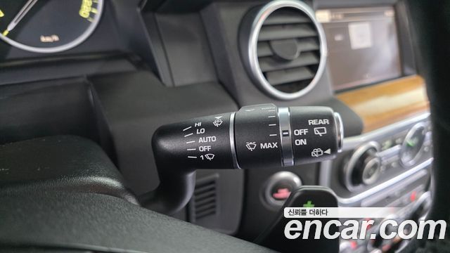 Land Rover Discovery 4 3.0 SDV6 SE 2016 — фото 17