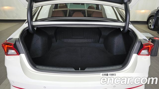 Kia K5 (III) 2.0 Noblesse 2021 — фото 20