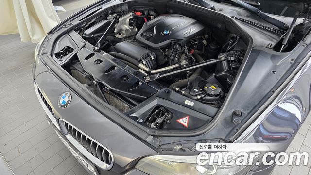 BMW 5 Series (F10) 520d xDrive 2015 — фото 6