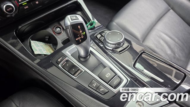 BMW 5 Series (F10) 520d xDrive 2015 — фото 9