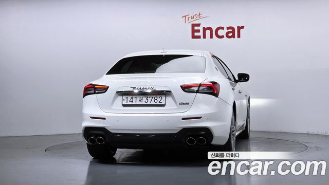 Maserati Ghibli 3.0 Diesel GranSport 3rd 2018 — фото 4