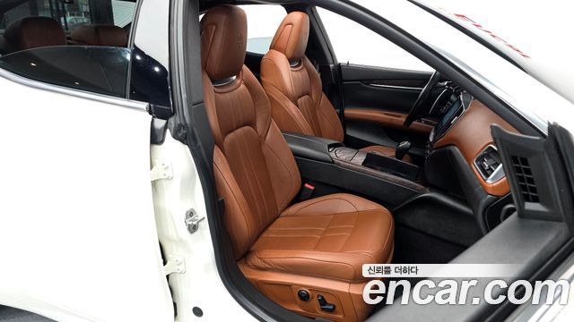 Maserati Ghibli 3.0 Diesel GranSport 3rd 2018 — фото 15