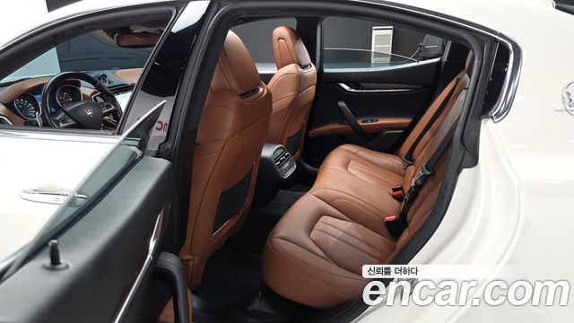 Maserati Ghibli 3.0 Diesel GranSport 3rd 2018 — фото 16
