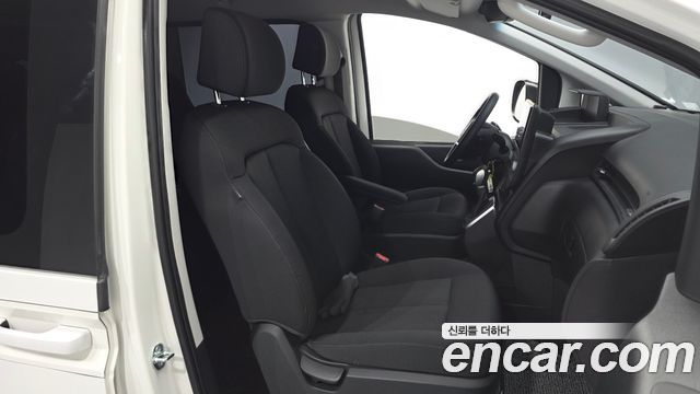 Hyundai Staria Cargo 5-Seater Smart 2025 — фото 12
