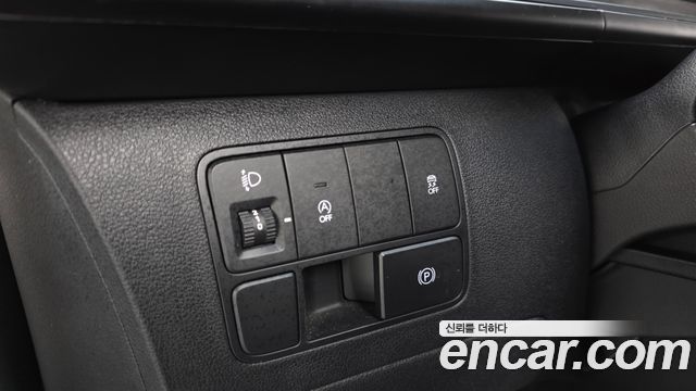 Hyundai Staria Cargo 5-Seater Smart 2025 — фото 15