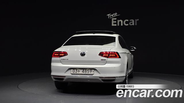Volkswagen Passat GT (B8) 2.0 TDI 4Motion Prestige 2018 — фото 4
