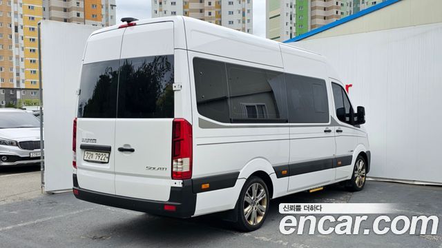 Hyundai Solati 15-seater Luxury 2024 — фото 2
