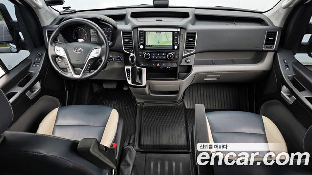 Hyundai Solati 15-seater Luxury 2024 — фото 7