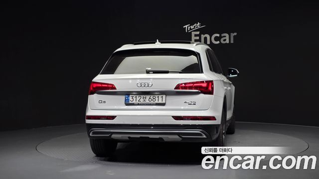 Audi Q5 (FY) 40 TDI Quattro 2022 — фото 4