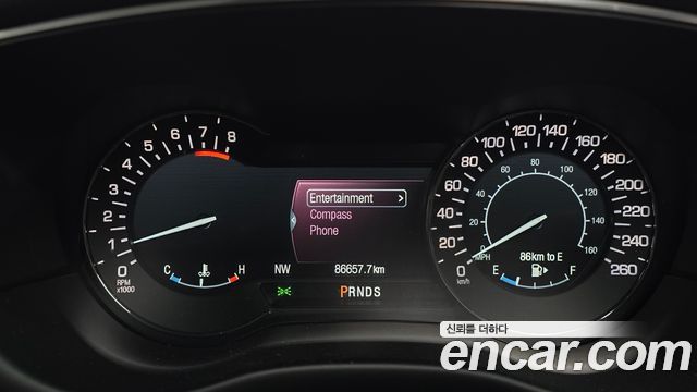 Lincoln MKC 2.0 AWD 2015 — фото 8