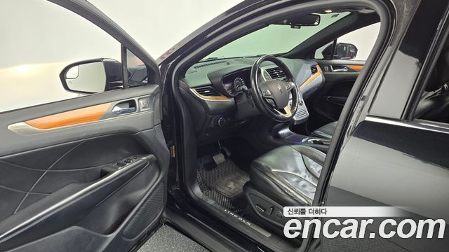Lincoln MKC 2.0 AWD 2015 — фото 10
