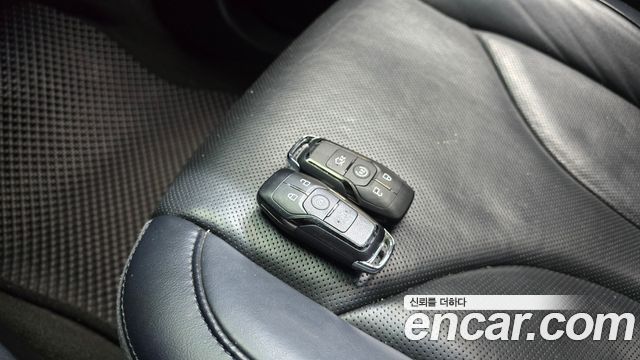 Lincoln MKC 2.0 AWD 2015 — фото 15