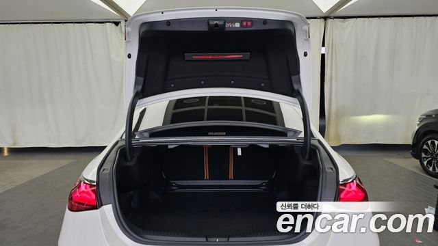 Mercedes-Benz E-Class (W214) E200 Avantgarde 2025 — фото 20