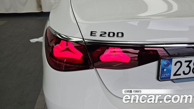 Mercedes-Benz E-Class (W214) E200 Avantgarde 2025 — фото 23