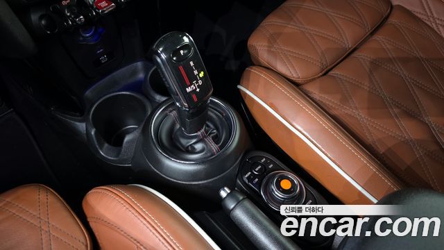 MINI Cooper S Convertible Standard 3rd 2021 — фото 9