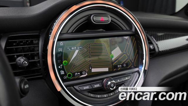 MINI Cooper S Convertible Standard 3rd 2021 — фото 11
