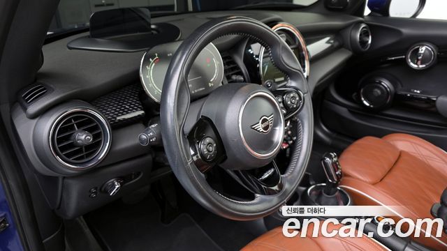 MINI Cooper S Convertible Standard 3rd 2021 — фото 13