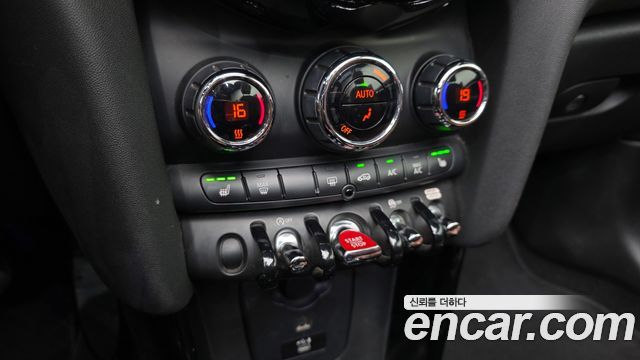 MINI Cooper S Convertible Standard 3rd 2021 — фото 20