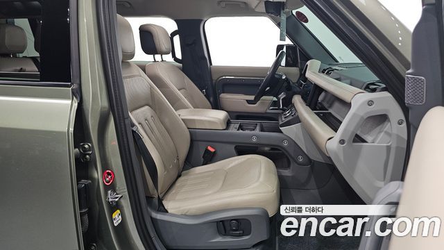 Land Rover Defender (L663) 110 D300 HSE 2022 — фото 10