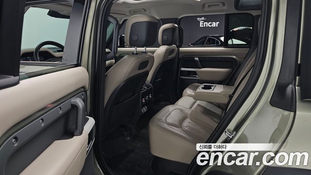 Land Rover Defender (L663) 110 D300 HSE 2022 — фото 16